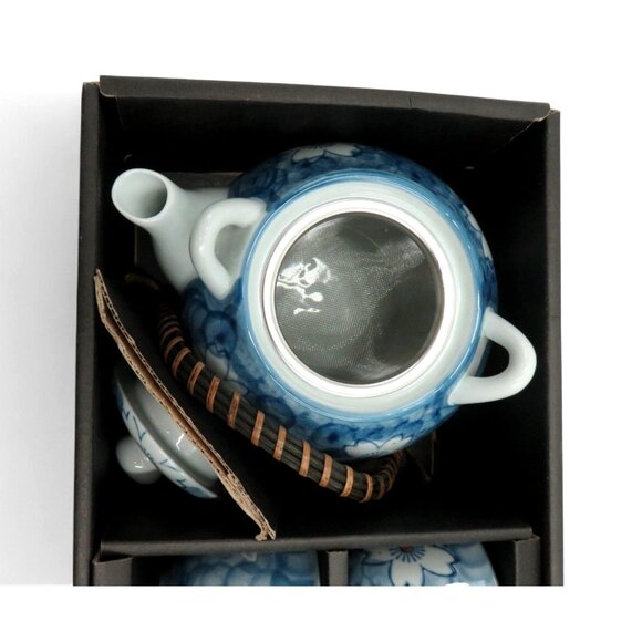 Porcelain TEA SET with Blue and White Floral Design in Box Japanese Vintage - Picture 8 of 13